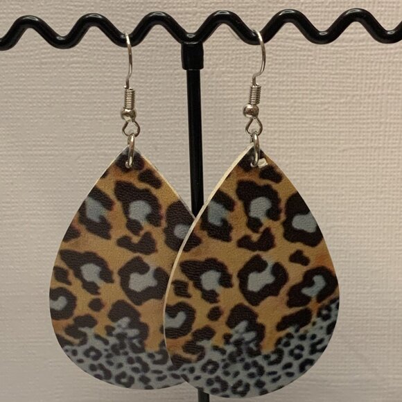 Leopard Print Earring, Boho Earring, Animal Print Earring, Gift Idea, Safari - Picture 3 of 6